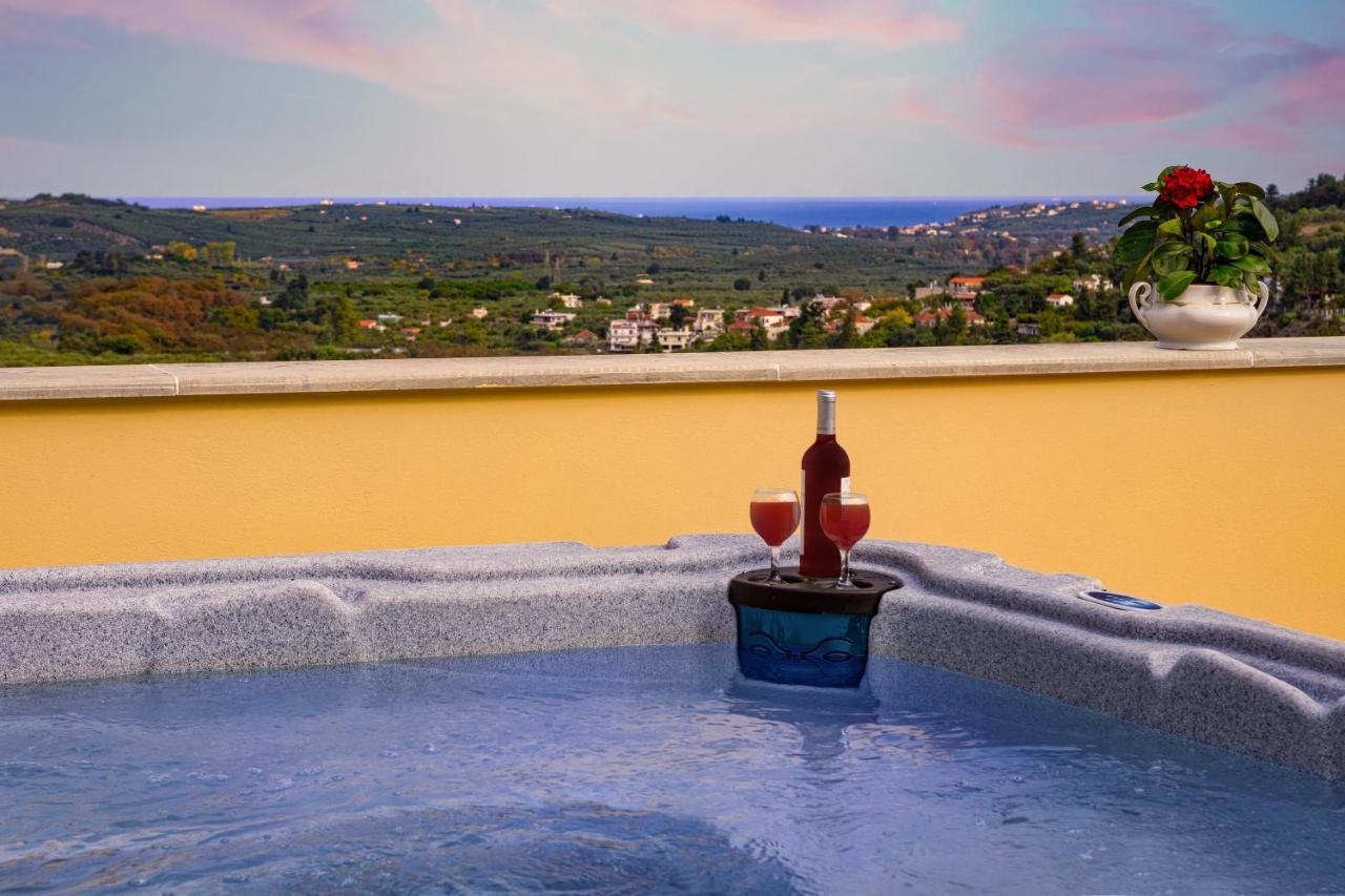 Villa Erontas - Private Heated Jacuzzi Makhairoí Exteriör bild